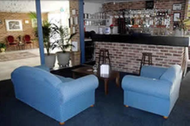 Lake Haven Motor Inn Gorokan Bagian luar foto